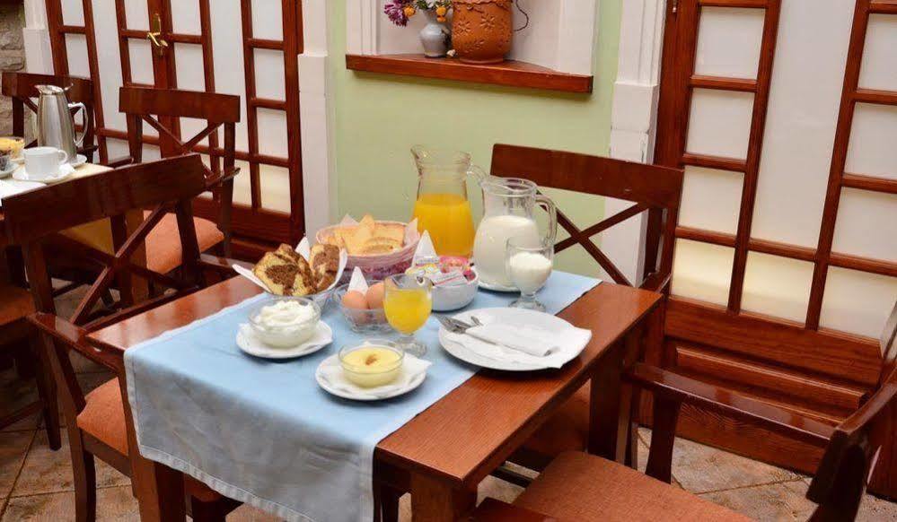 Hotel Elvetia Karpenisi Ngoại thất bức ảnh